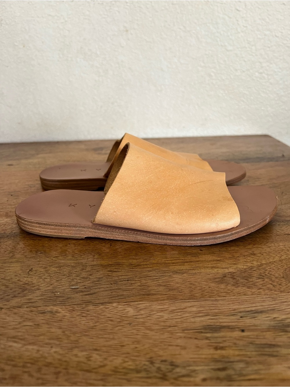 Kyla Leather Slides Size 37